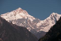 
Gyan asked me to wait for him in Chame (2710m) in case he would have trouble with the police. And it is a good thing he did because there's a magnificent view of the Manaslu Southwest face from here.
